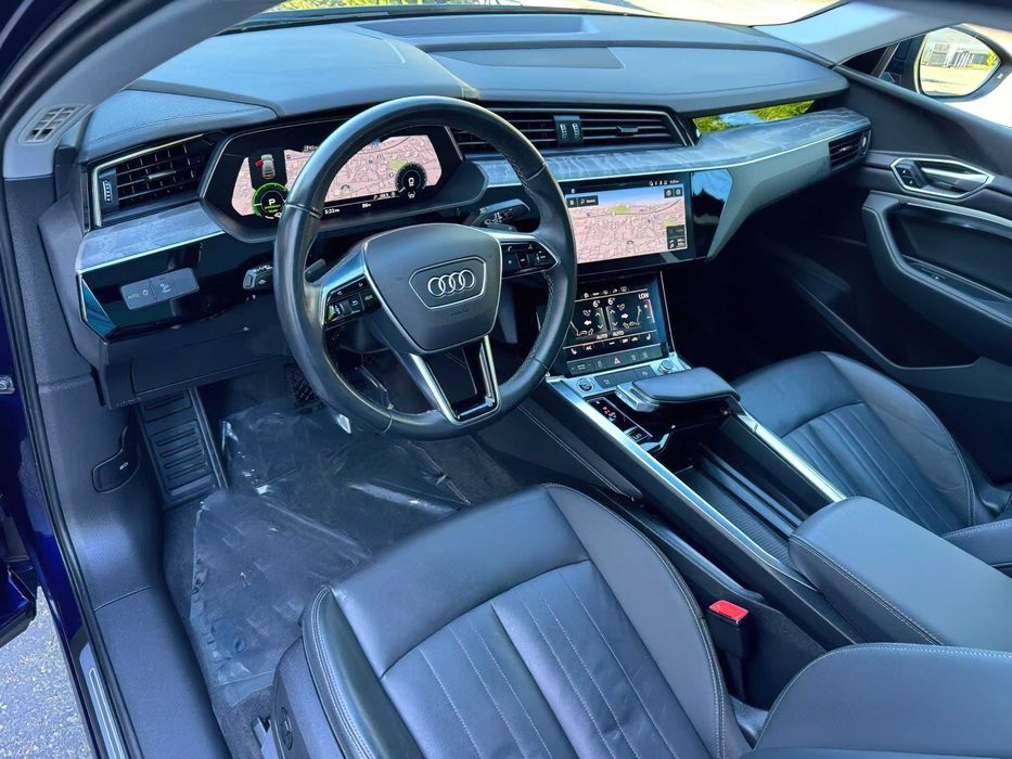 Audi e-tron Sportback quattro Premium      2021