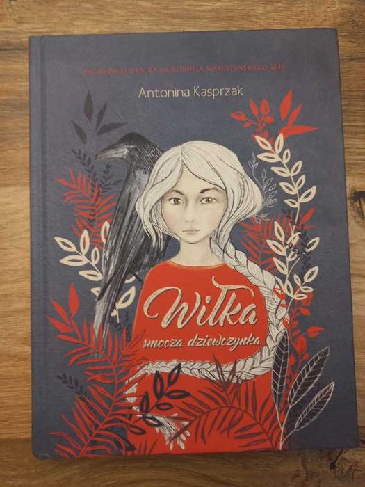 książka Wiłka smocza dziewczynka