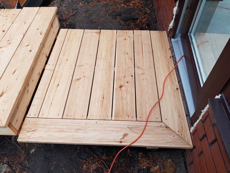 Tarasy kompozytowe , drewniane