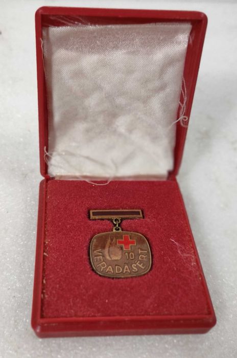 Medalha da Cruz Vermelha da Hungria para dadores de sangue