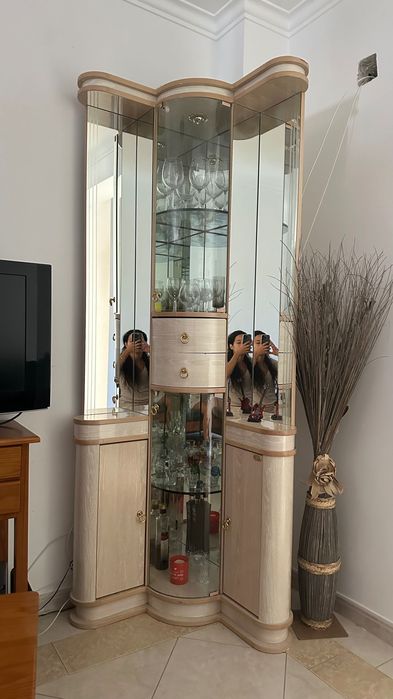 Armário/Bar- canto de sala