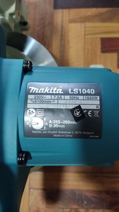 Торцювальна пила Makita LS1040N: 15 700 грн. - Електроінструмент Івано ...