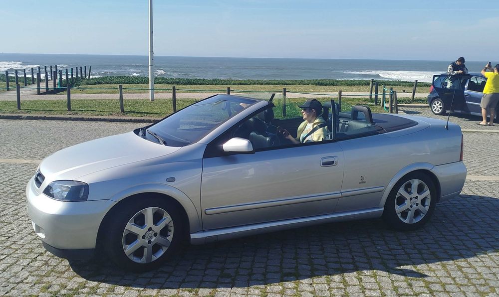 Opel Astra cabrio Bertone excelente