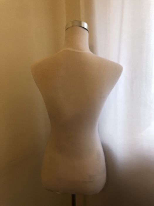 Manequim de costura feminino