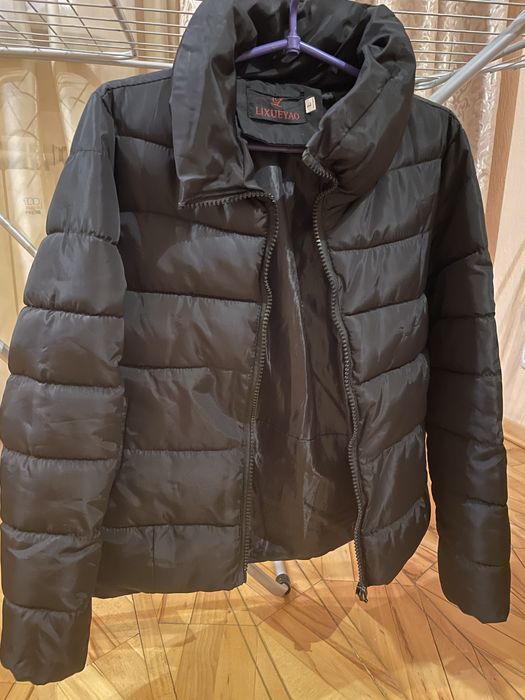 Куртка демісезонна, розмір s