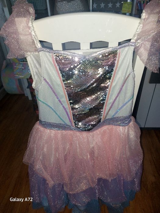 Sukienka jednorożca z perułką