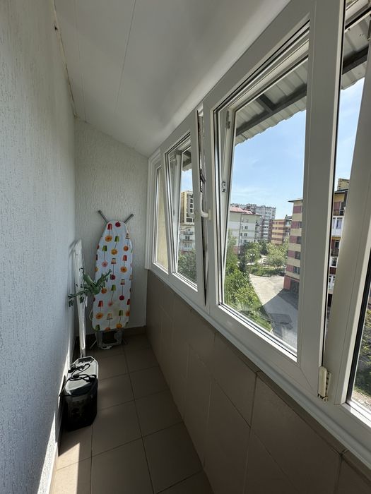 Продаж квартири 130.4 м.кв., вул. Івасюка / Винники
