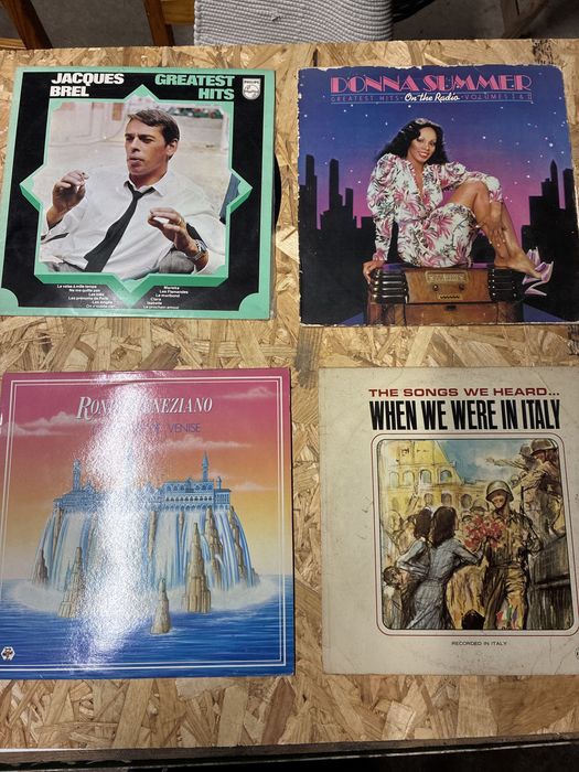 Vários discos de vinil LP