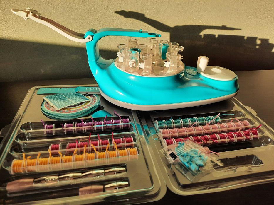 Kumikreator cool maker  maszynka do bransoletek i naszyjników