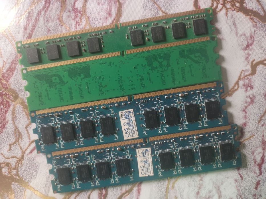 Продам оперетивну память робоча