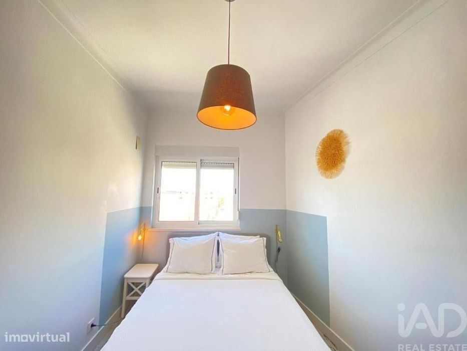 Apartamento T2 em São Sebastião
