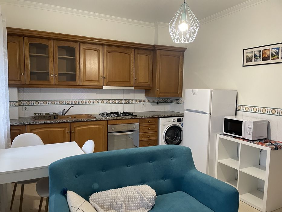 T1 mobilado e equipado Leiria