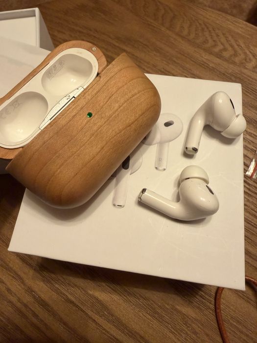 AirPods Pro (2nd generation)