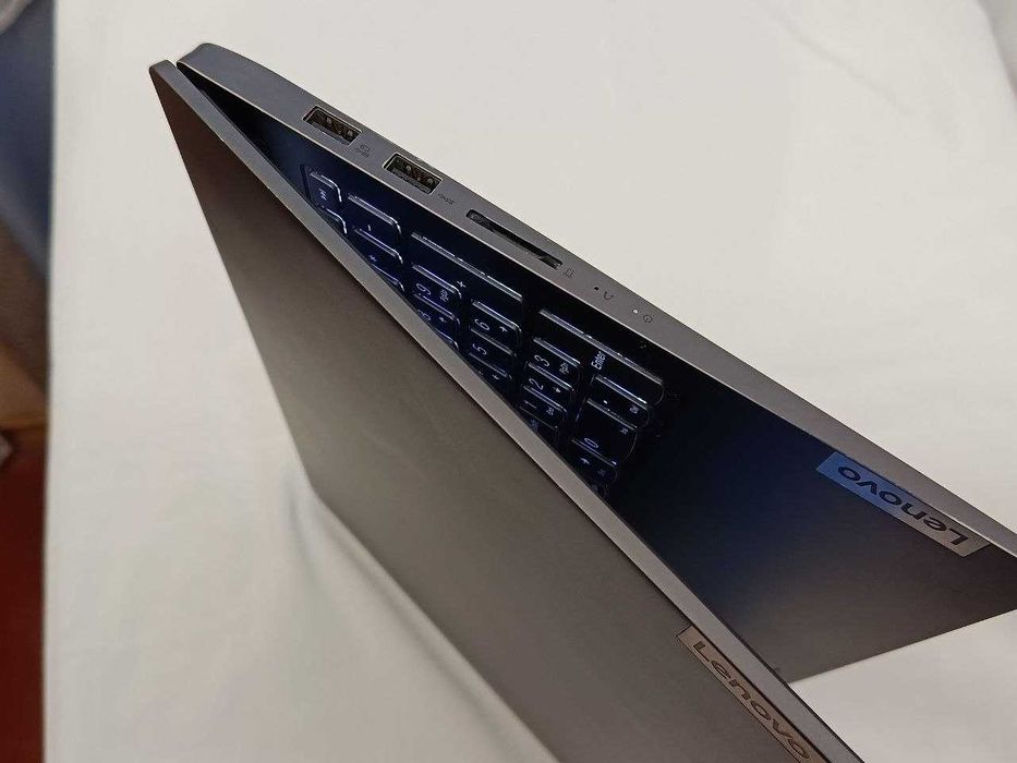 i5-1135g7/IPS/ 256 gb/ 16gb /Mетал/зарядка usb C/Lenovo 5-15