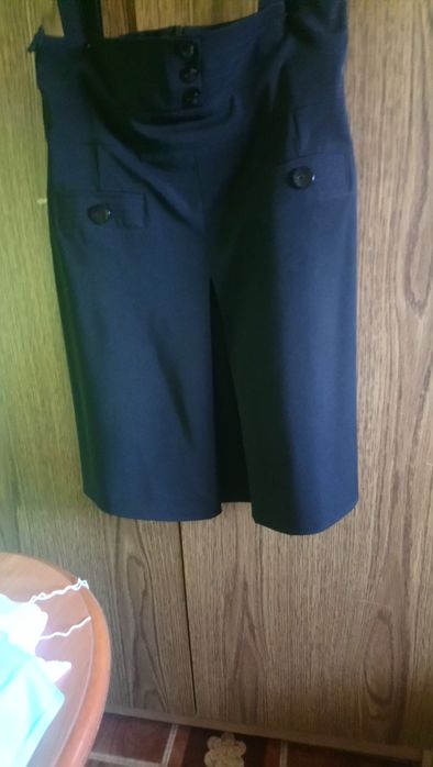 Czarna spódnica damska