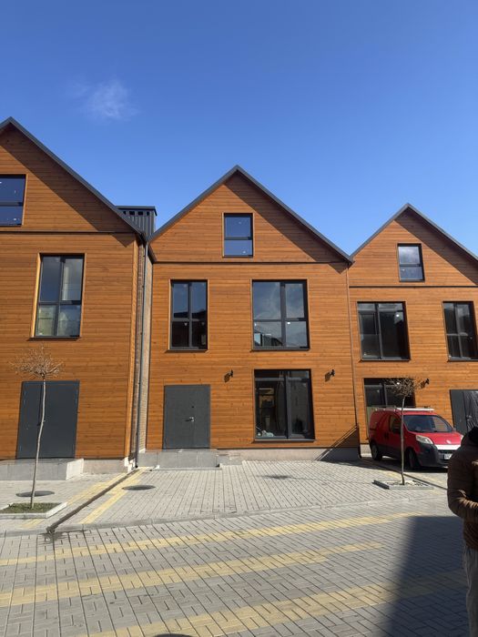 Продам Таунхаус ЖК Comfort City Lagoon