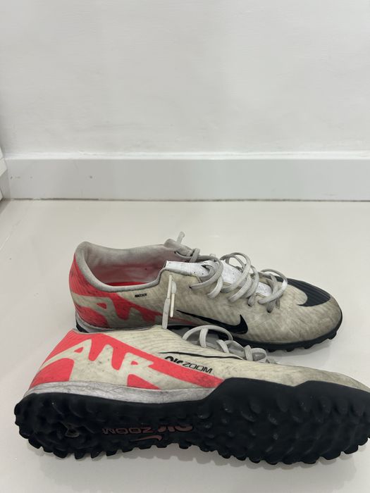 Chuteiras Mercurial 15 TURF