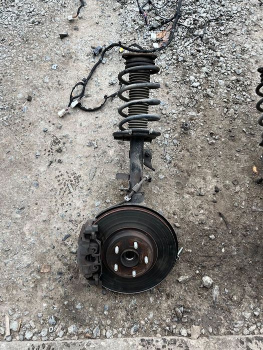 Zwrotnica mcpherson lewa Ford Kuga MK2 2.0 TDCI