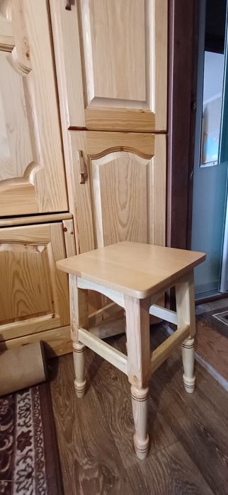 Табуретки для дому