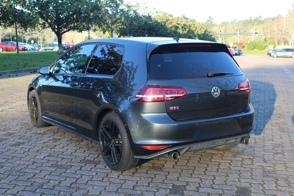 Volkswagen Golf 2.0 TSi GTi DSG Performance