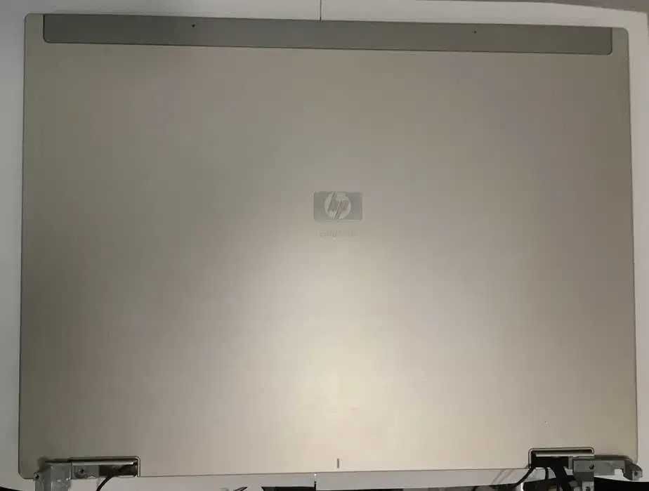 HP ELITEBOOK 8530P klapa matrycy+ ramka