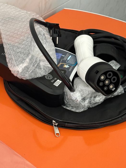 Carregador para carro elétrico. NOVO