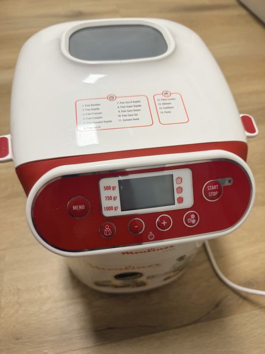 Maqulna de fazer pão moulinex