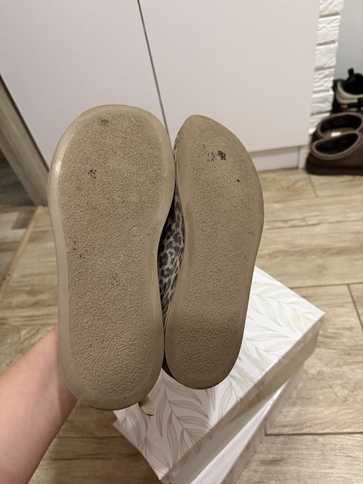 Босоніжки балетки