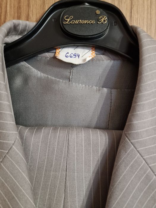 Garnitur męski r. 48