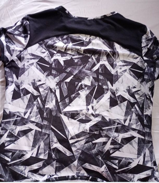 fajna koszulka kształty