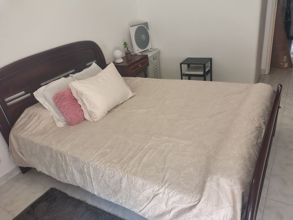 Arrenda se quarto