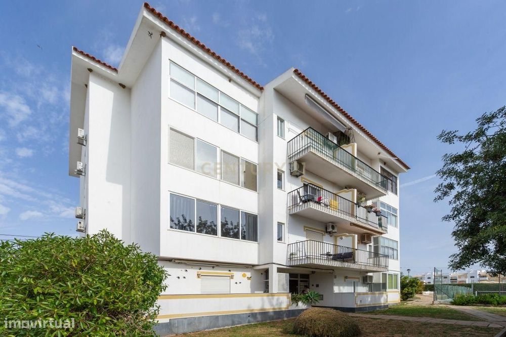 Apartamento T3 excelentes áreas, varandas em todas as divisões, Vale d — Tavira (Santa Maria E Santiago), Faro