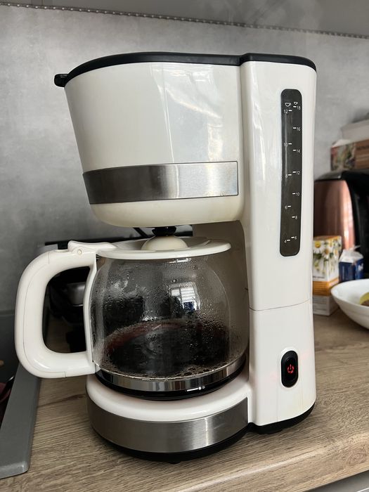 Продам кавоварку, в нарному стані