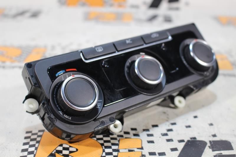 Comando chauffage / sofagem VOLKSWAGEN Golf VI (5K1)