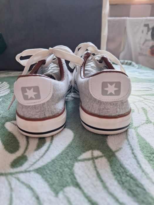 Trampki szare rozm.39