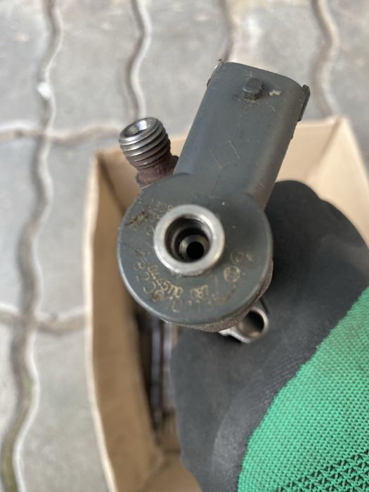 Форсунка рено мастер 2.2 та 2.5 мовано трафік лагуна еспейс перевірена