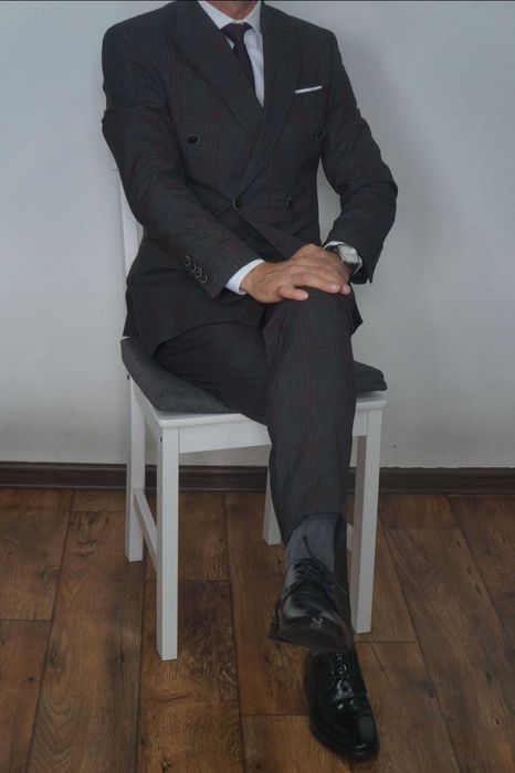 Emilio Massimo Dwurzędowy Garnitur Wełniany 48 Szary Grafit Krata Bordo Premium