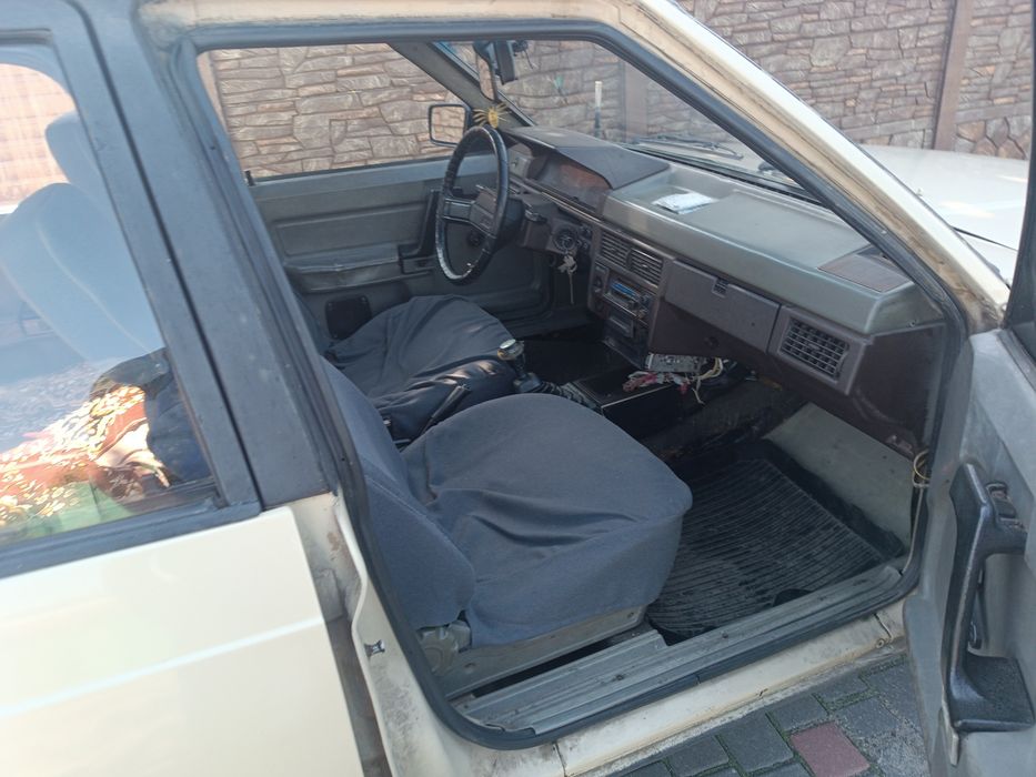 Продам Москвич 2141