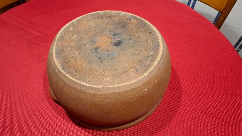 Tacho / panela em barro