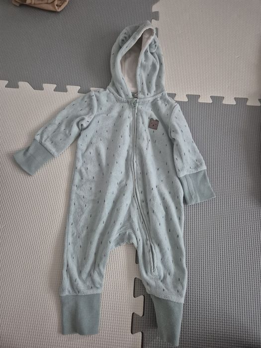 Pajac chłopięcy h&m welurowy 68 cm