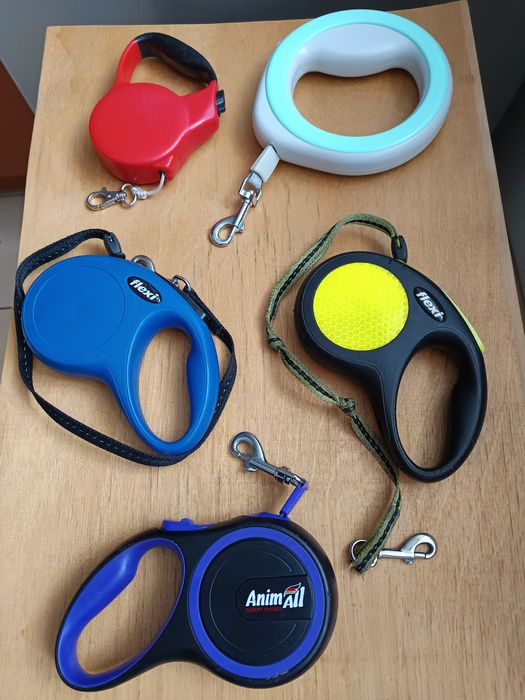 Поводок, ошейник рулетка.