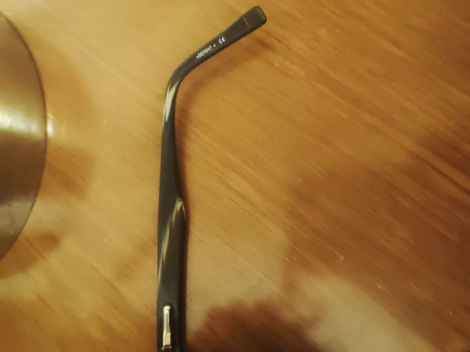 Óculos graduados Osiris – armação em bom estado