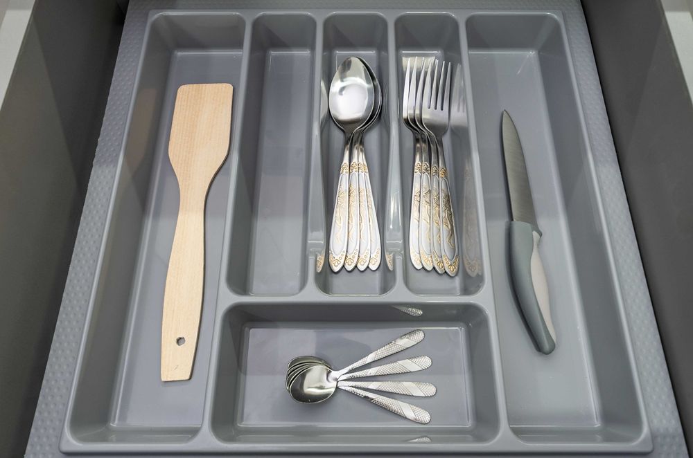 Бажана, 17 - 5хв. від метро - стильна студія у будинку з Укриттям!