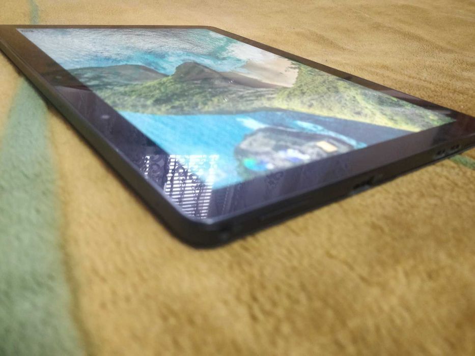 Планшетний комп'ютер Dell Latitude 5290 i5-8-128-lte