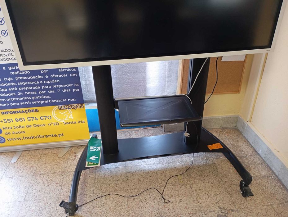 Quadro Interativo Samsung Flip WM65R - 65 Polegadas + Suporte móvel