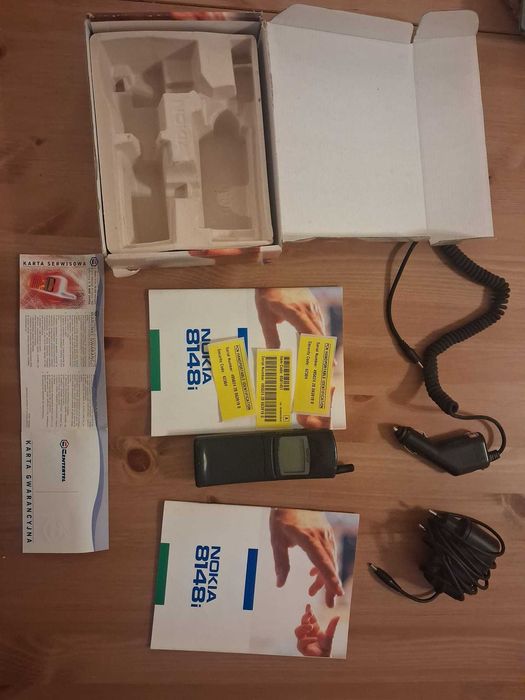 Nokia 8148i Idealny stan. Pudełko, ładowarki, instrukcja, karta gwarancyjna.