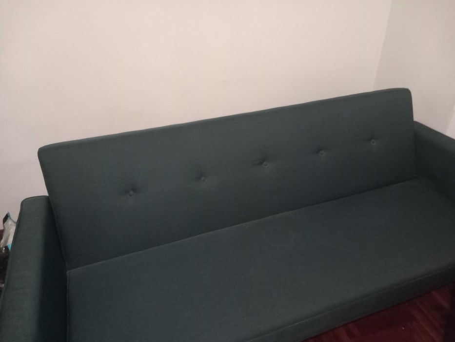 Sófa Cama em cor Petróleo Usado