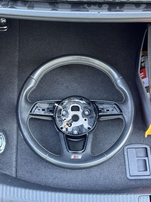 Кермо Audi A4/S4 A5/S5 B9