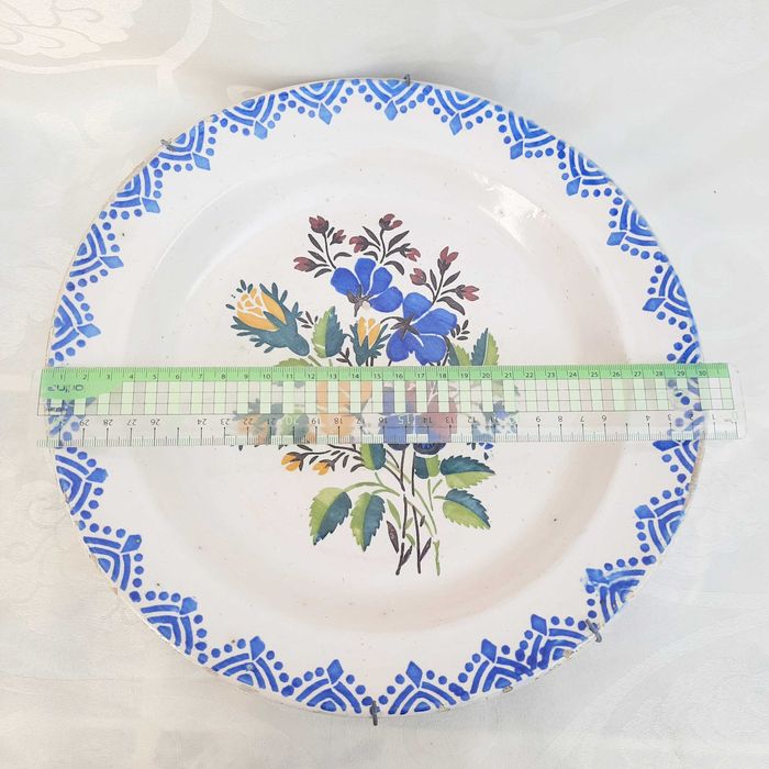 Prato de cerâmica para pendurar na parede