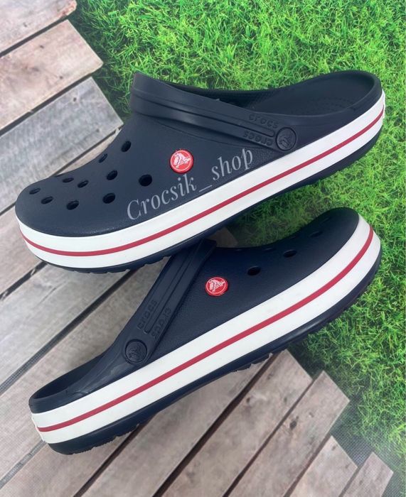 У наявності чоловічі крокс crocs crocband